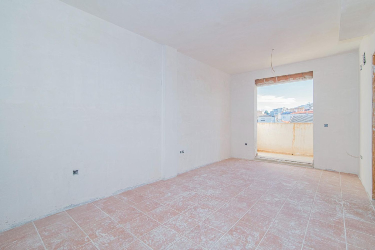 Venta de bajo en Calle Atarazana, La Zubia
 photo 5