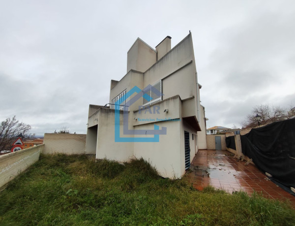 Chalet adosado en venta en  Camino del Mar Chico, 4 , Aranjuez photo 4