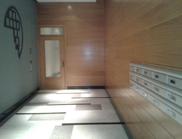 Apartment for sale in  Calle Eduardo Dato, 34, Vitoria-Gasteiz photo 4