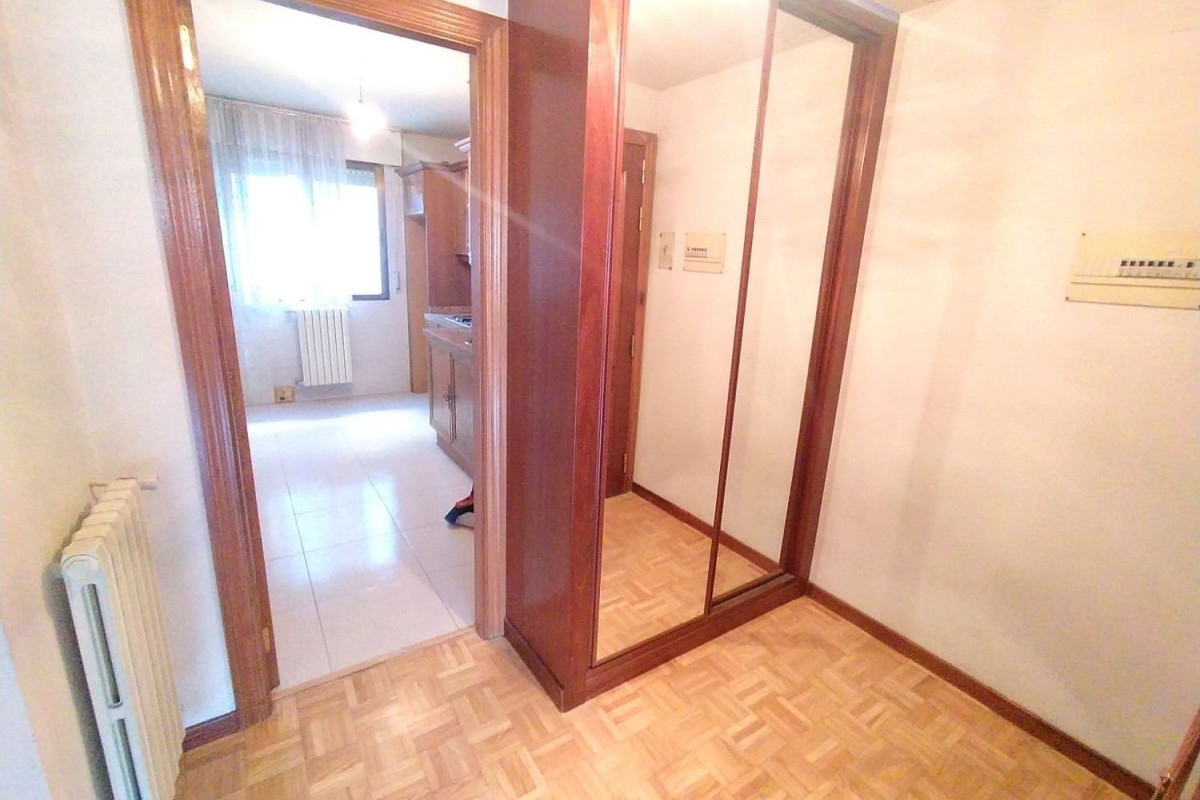Piso en venta en gregorio marañon, Villaquilambre
 photo 3
