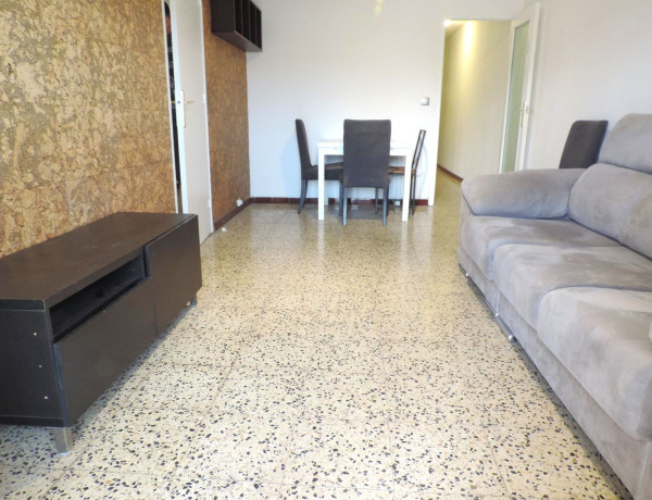 Piso en venta en Avenida d'Alfons XIII, 114, Badalona thumbnail 1