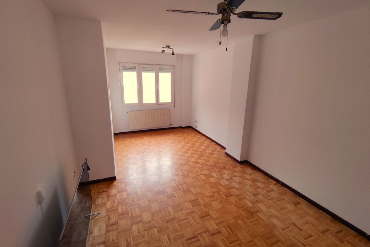 Продажа квартиры на Calle Estella, Витория-Гастейс
photo 2