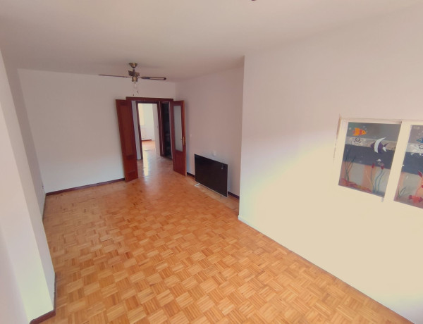 Piso en venta en  Calle Estella, Vitoria-Gasteiz photo 4