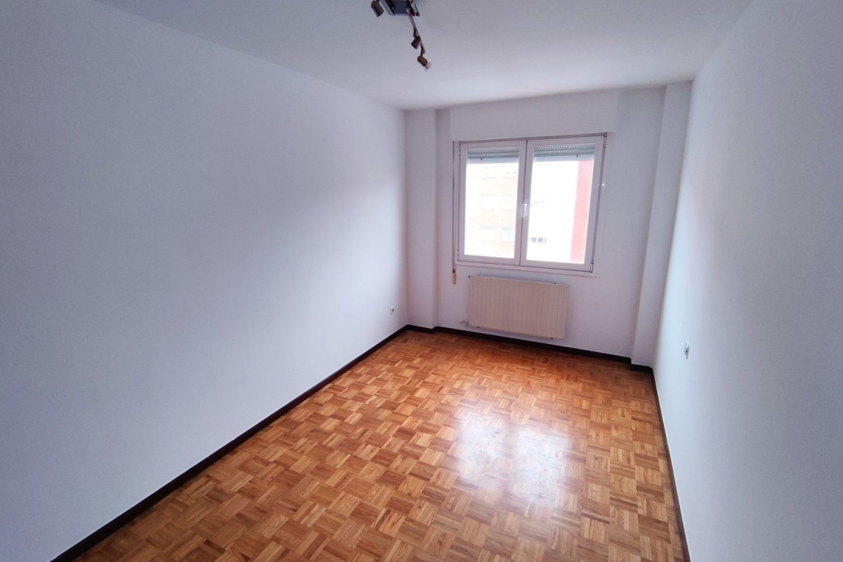 Продажа квартиры на Calle Estella, Витория-Гастейс
photo 5