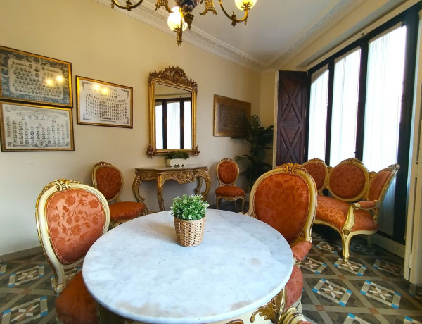 Piso en venta en  Ciutat Vella , València photo 4