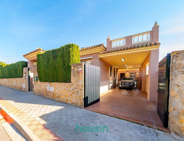 Коттедж на продажу в  Olivar de Quintos , Montequinto photo 1