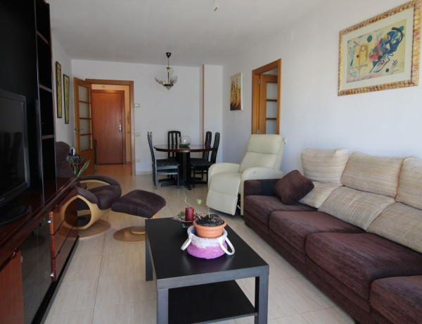 Duplex en venta en Urb. Eixample, Figueres photo 1