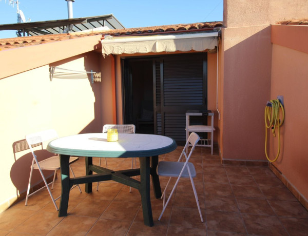 Duplex en venta en Urb. Eixample, Figueres photo 2