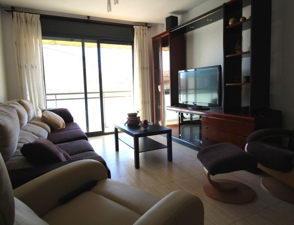 Duplex en venta en Urb. Eixample, Figueres photo 4