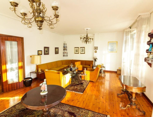 Продажа квартиры в Puerto Chico , Santander photo 1