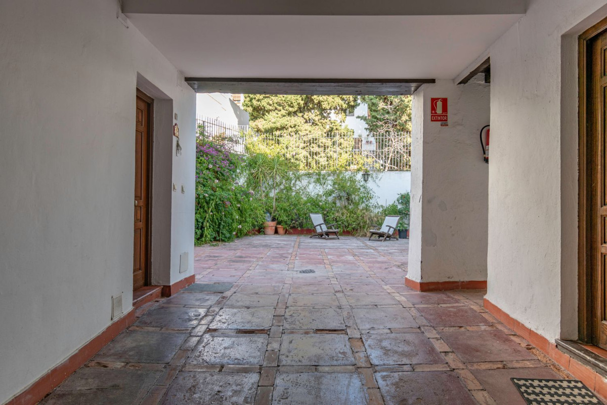Продажа квартиры на Callejón de Aynadamar, Гранада
photo 4
