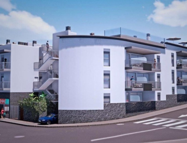 Piso en venta en Calle Jarcias con Calle la Borda s/n, Adeje thumbnail 2