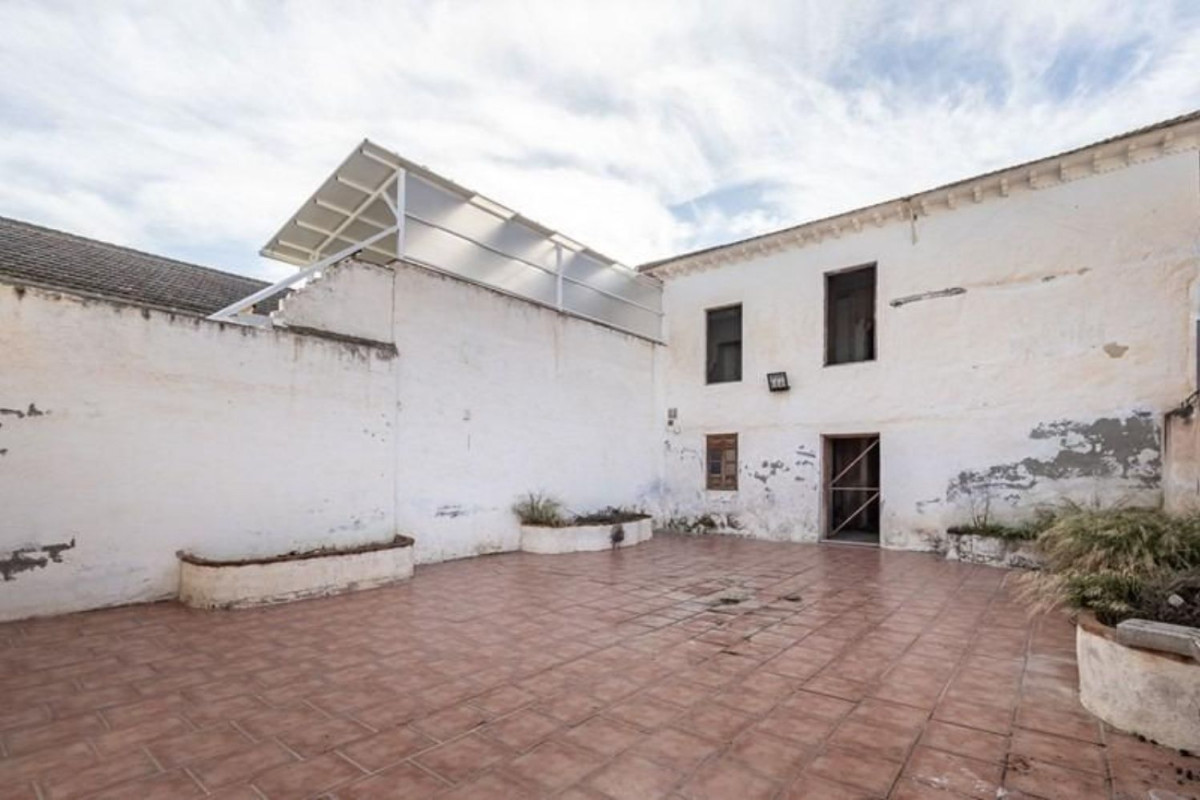 Casa o chalet independiente en venta en avenida de Andalucía, Fuente Vaqueros
photo 2