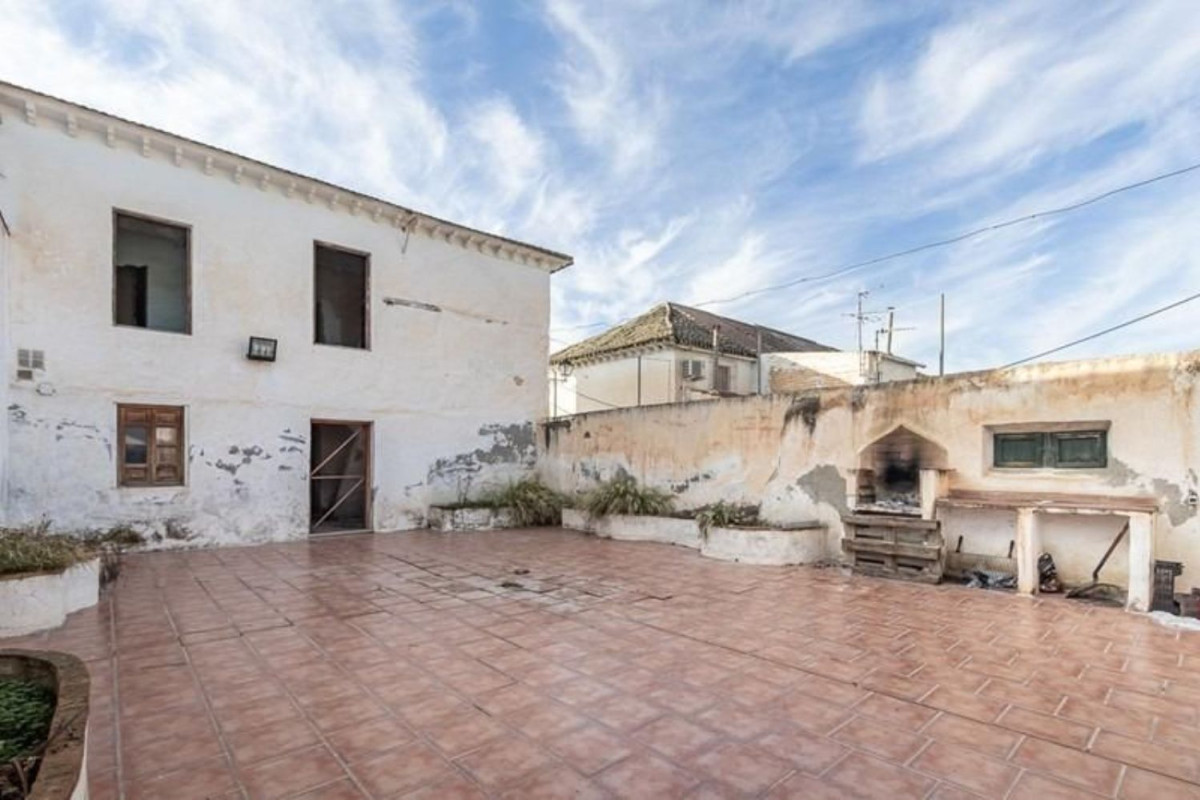Casa o chalet independiente en venta en avenida de Andalucía, Fuente Vaqueros
photo 3