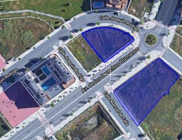 Terreno en venta en avenida de los Derechos Humanos photo 1