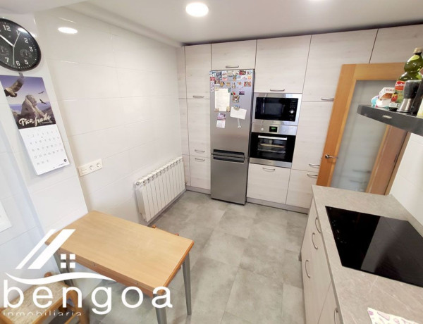 Piso en venta en  Calle Sansomendi, Vitoria-Gasteiz photo 4