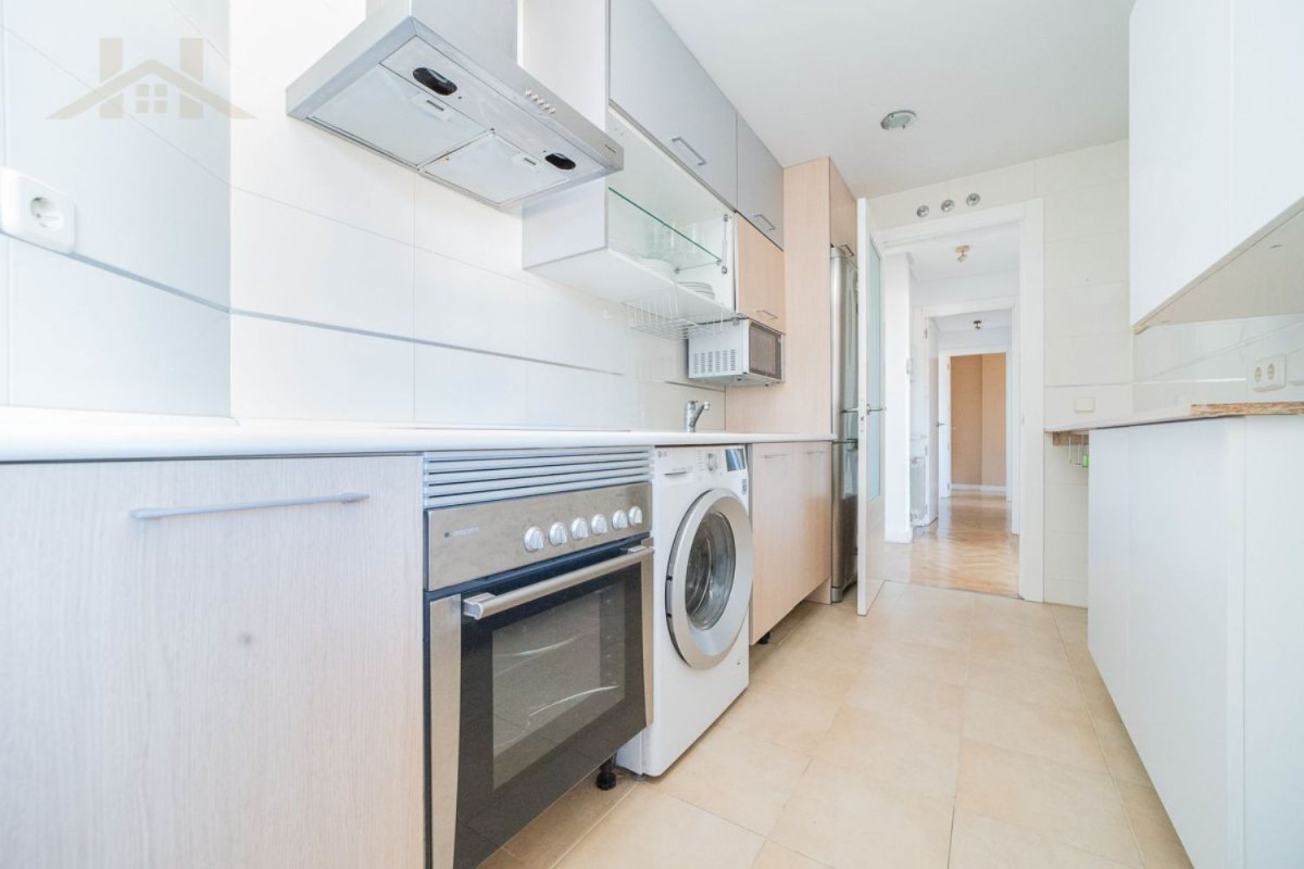 Sale of apartment in Calle Jazmines, Collado Villalba
photo 4