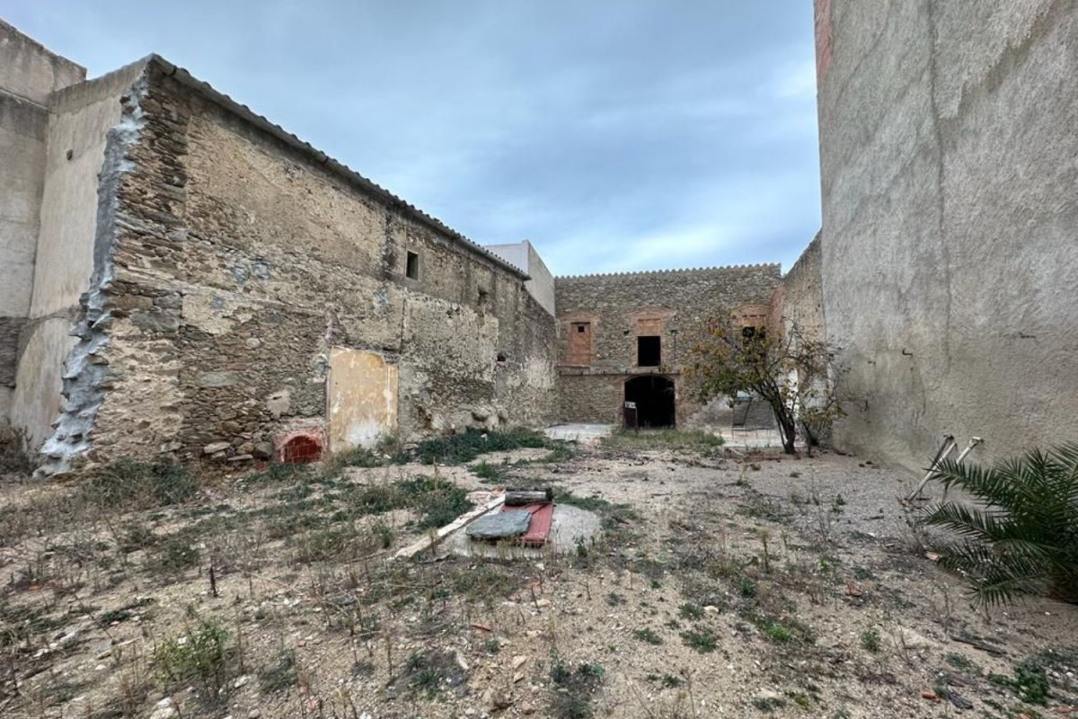 Участок земли на продажу в Палау-Савердера, Жирона photo 2