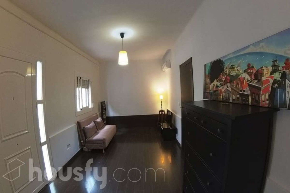 Продажа квартиры на Calle Mont-Ras, Госпиталет-де-Льобрегат
 photo 3