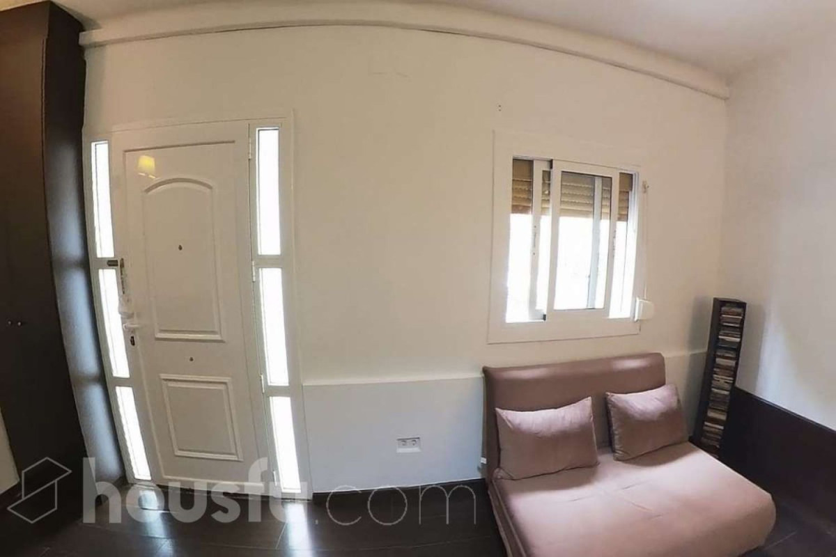 Продажа квартиры на Calle Mont-Ras, Госпиталет-де-Льобрегат
 photo 4