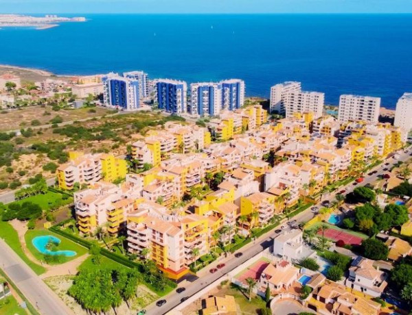 First floor for sale in Urbanización Punta Prima, Torrevieja photo 1
