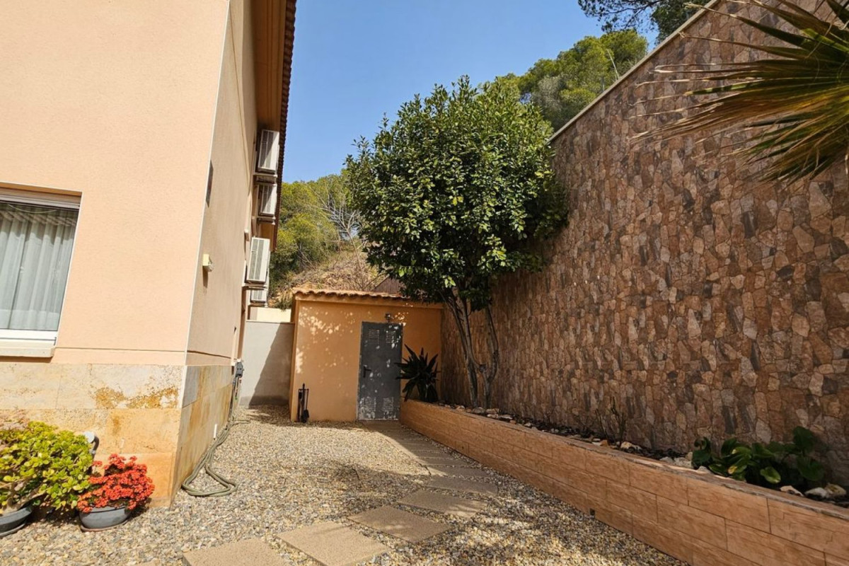 Sprzedaż szeregowego domku w  Calle Mirador de Barà, 11 , Roda de Berà photo 4