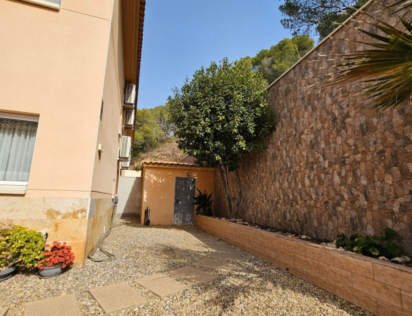 Semi-detached house for sale in  Calle Mirador de Barà, 11 , Roda de Berà photo 4