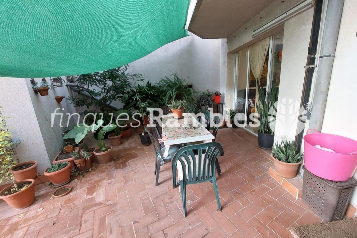 Sale of apartment in Center, Igualada
 photo 3