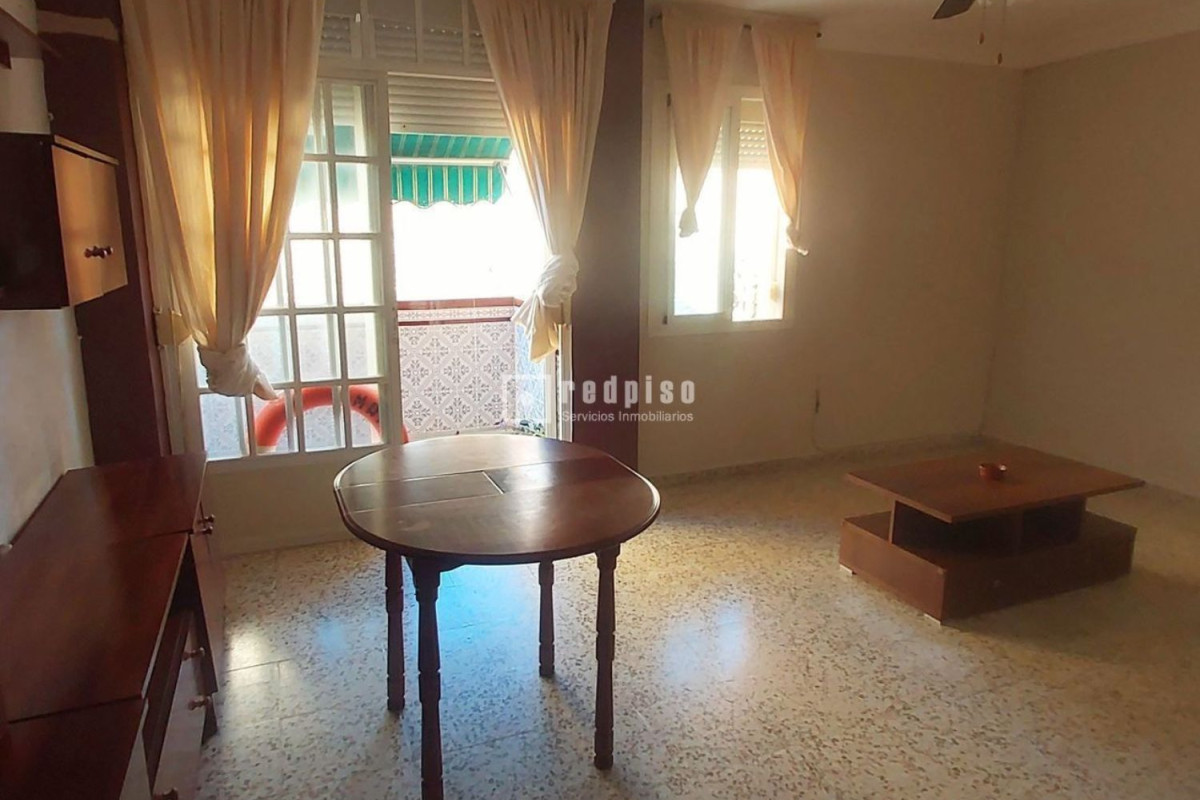 Продажа квартиры на Calle Alhambra de Granada, Санлукар де Баррамеда
 photo 2
