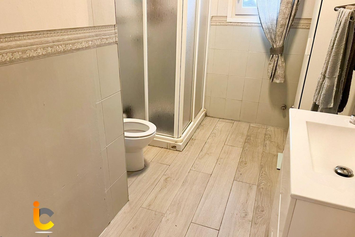 Продажа отдельного шале в , Лос-Барриос photo 3
