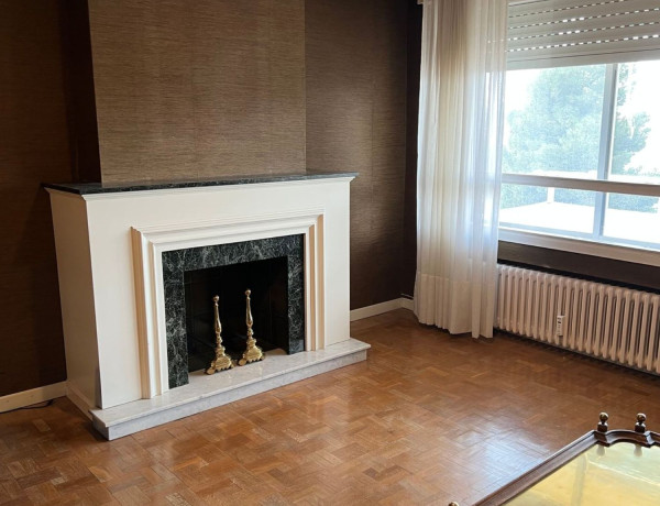 Piso en venta en , Azagra photo 1
