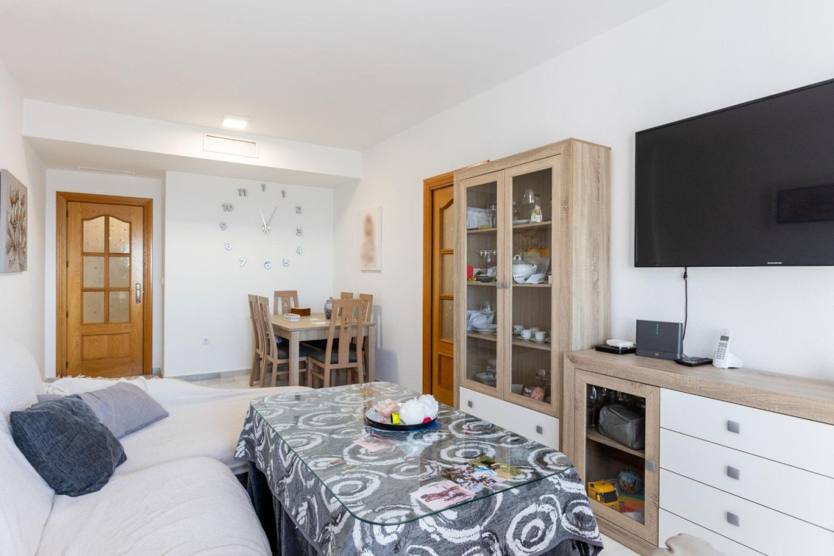 Продажа квартиры на Центро, Салобреña
photo 1