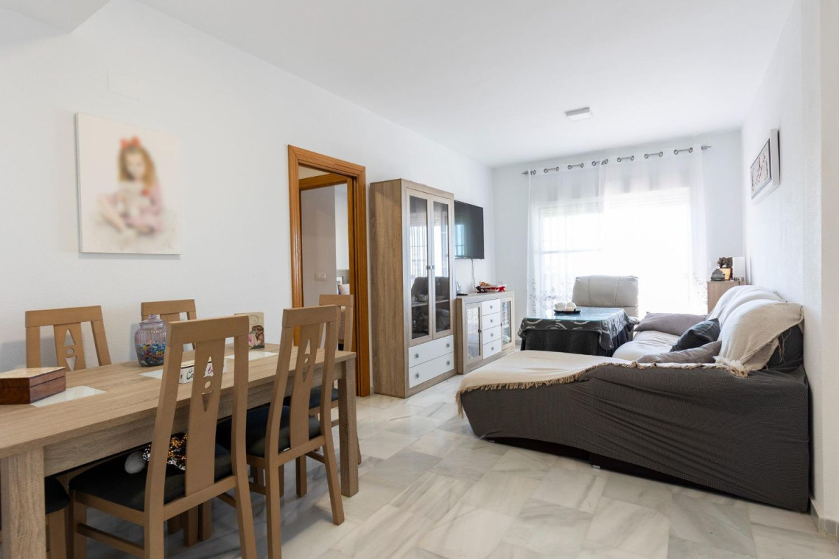 Продажа квартиры на Центро, Салобреña
photo 3