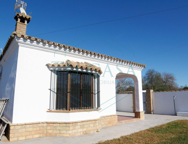 Chalet independiente en venta en  Las Lagunas - Campano , Chiclana de la Frontera photo 4