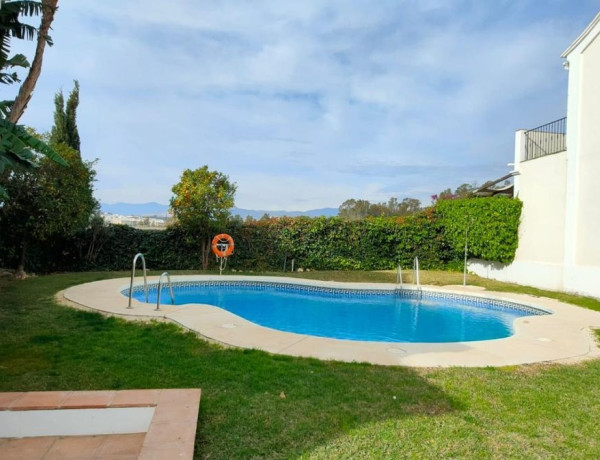 Chalet adosado en venta en  Nueva Andalucía , Marbella photo 4