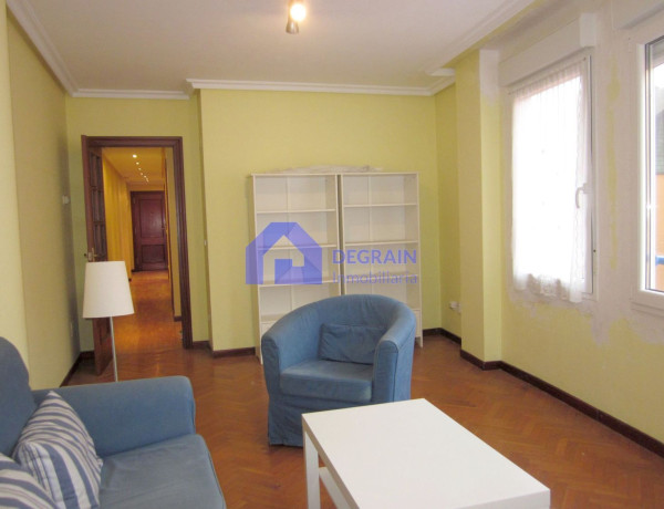 Продажа квартиры в Calle Manuel Estrada, Oviedo thumbnail 1