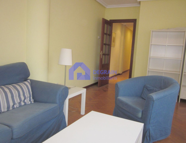 Продажа квартиры в Calle Manuel Estrada, Oviedo thumbnail 2