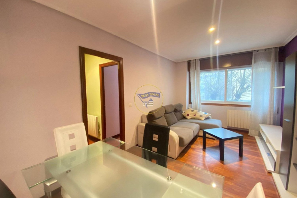 Sale of apartment in Urban center, Vigo
photo 2