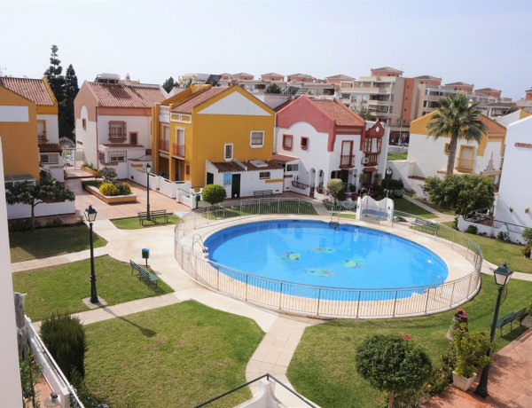 Chalet adosado en venta en  Avenida Infanta Elena s/n , Torre del Mar photo 4