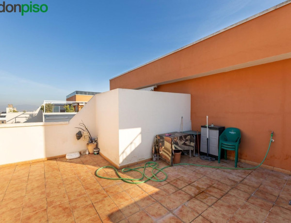 Duplex en venta en Calle Habana, Churriana de la Vega photo 4