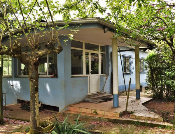 Chalet independiente en venta en  COEO, Lugo photo 1