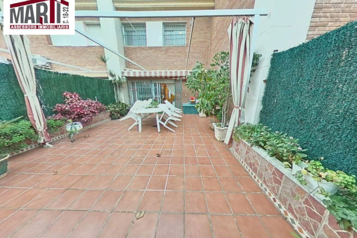 Sale of townhouse in  Camino de la Mare de Déu , Reus photo 3