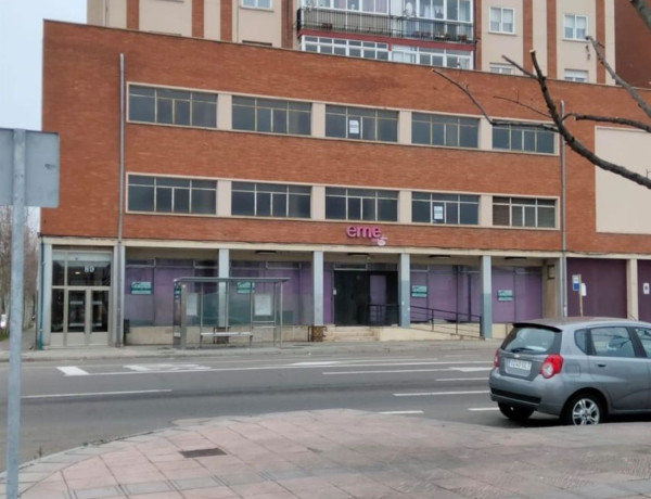 Piso en venta en Avenida del Alcalde Miguel Castaño, León thumbnail 1