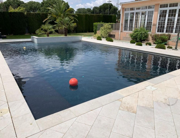 Detached villa for sale in  Avenida DE LAS LOMAS, Boadilla del Monte photo 4