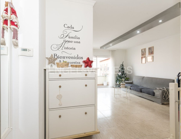 Duplex en venta en , Cornellà de Llobregat thumbnail 2