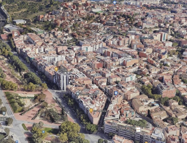 Piso en venta en  Centre , Santa Coloma de Gramenet photo 4