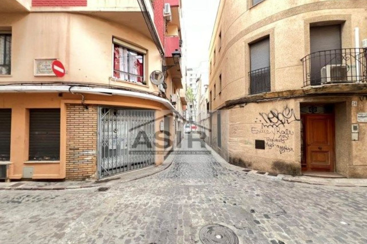 Propiedades en venta y alquiler en España photo 4