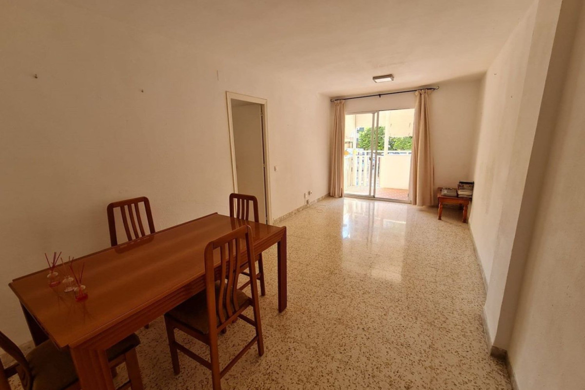 Venta de piso en Calle Mijail Gorbachov, Dos Hermanas
photo 2