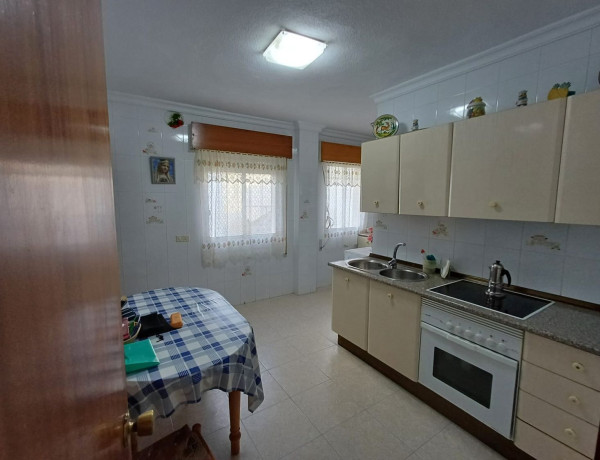 Piso en venta en  Calle Trigueros, 25, Huelva photo 1