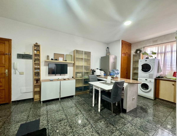 Продажа квартиры в Calle Reyes Católicos, 7, Telde photo 1